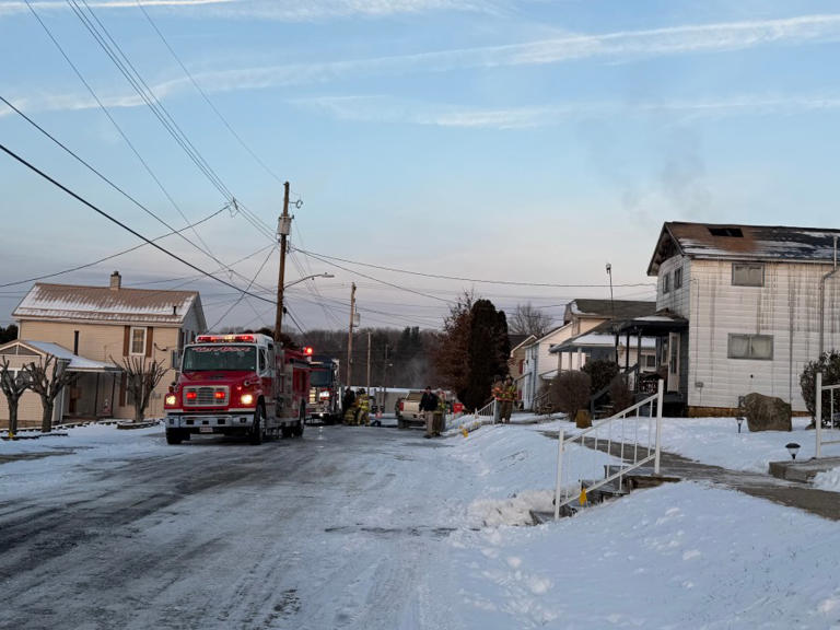 Photos: Crews respond to early morning Punxsy fire