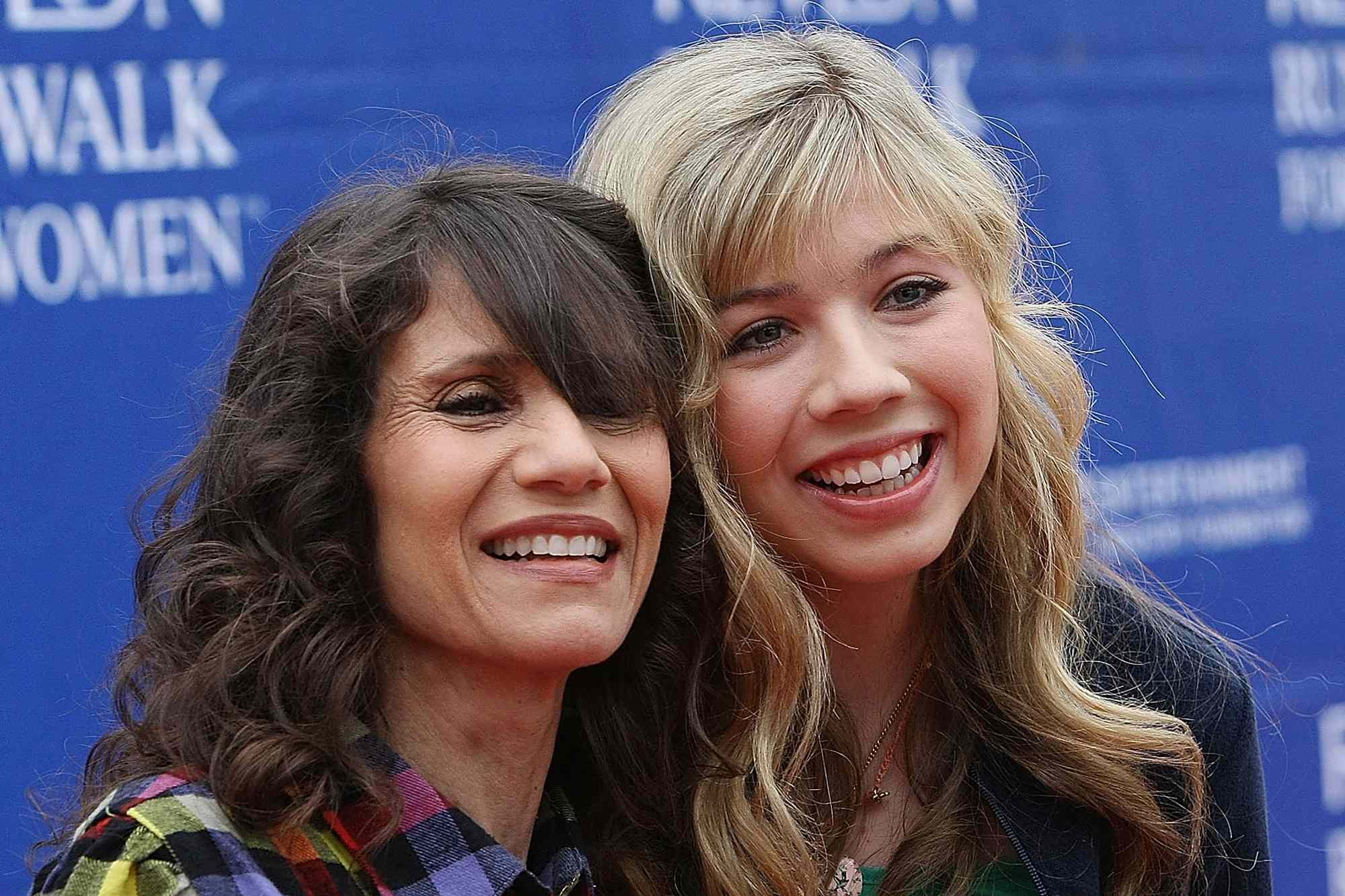 Jennette Mccurdy Debra Mccurdy