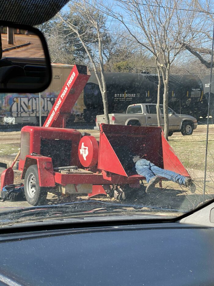 Redditors Share 18 Of The Worst Work Safety Examples Ever
