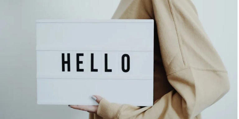 200 χρόνια «hello»: Η συναρπαστική ιστορία μιας μικρής λέξης που έγινε ...