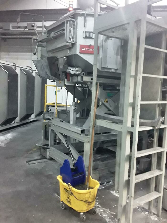 Redditors Share 18 Of The Worst Work Safety Examples Ever