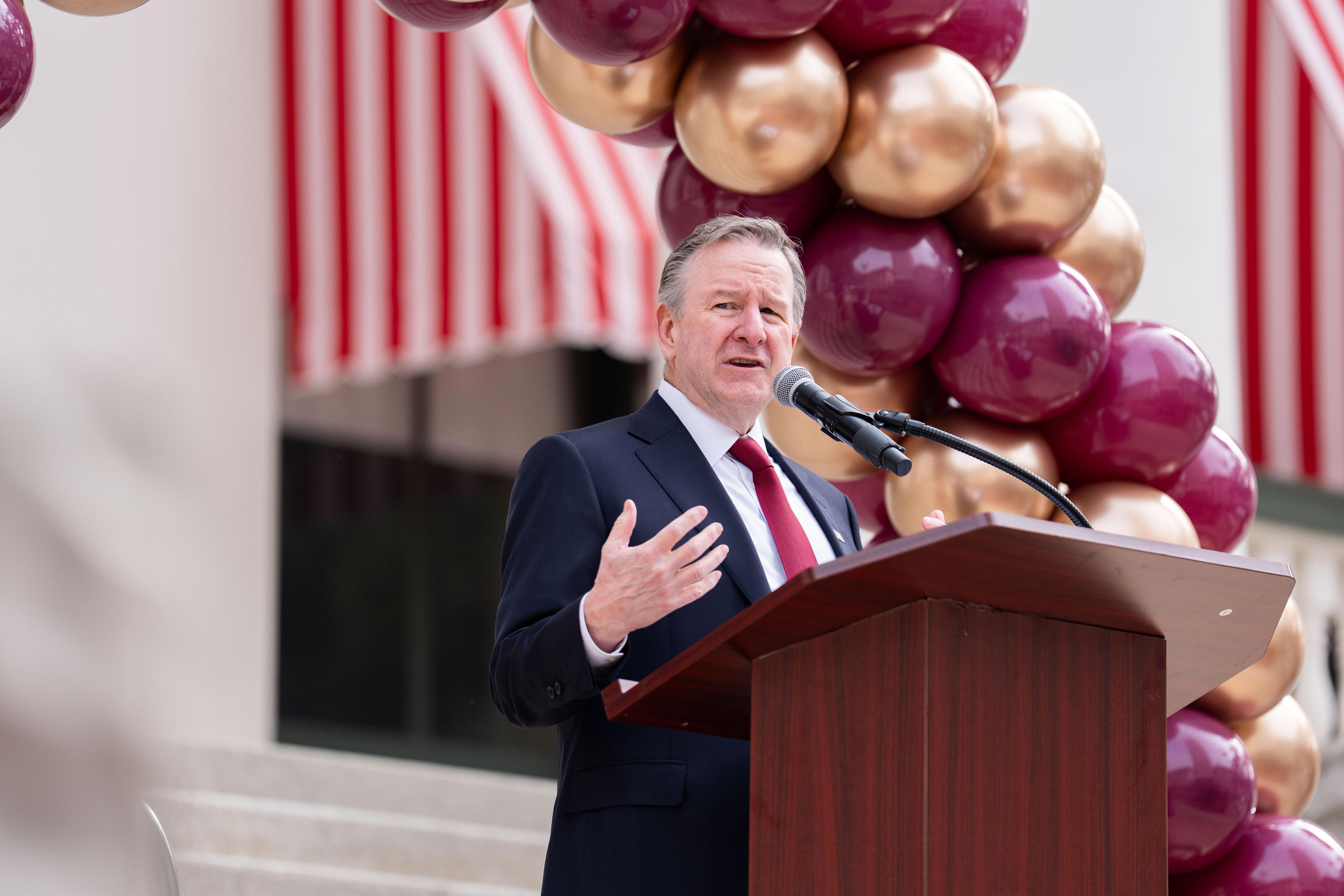 It's official: Richard McCullough gets 3 more years as FSU president