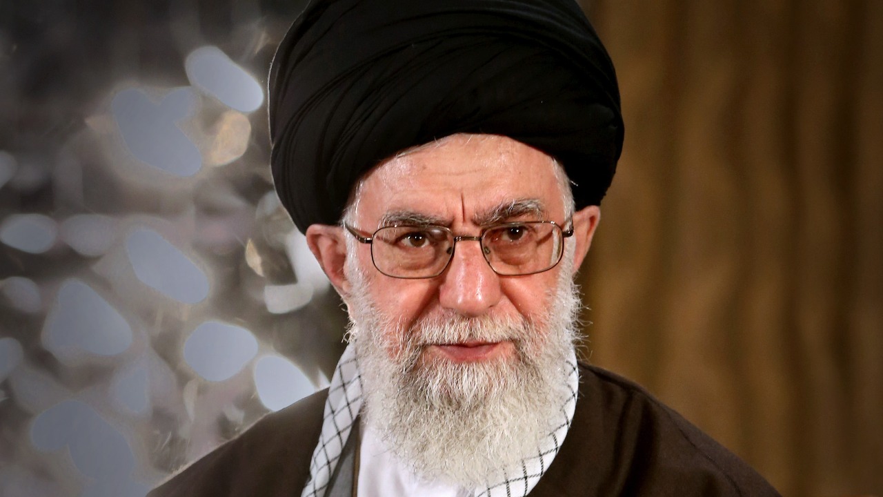 Iran hits Starlink kill switch, 100,000 dishes go dark as Trump leans on Musk<br>