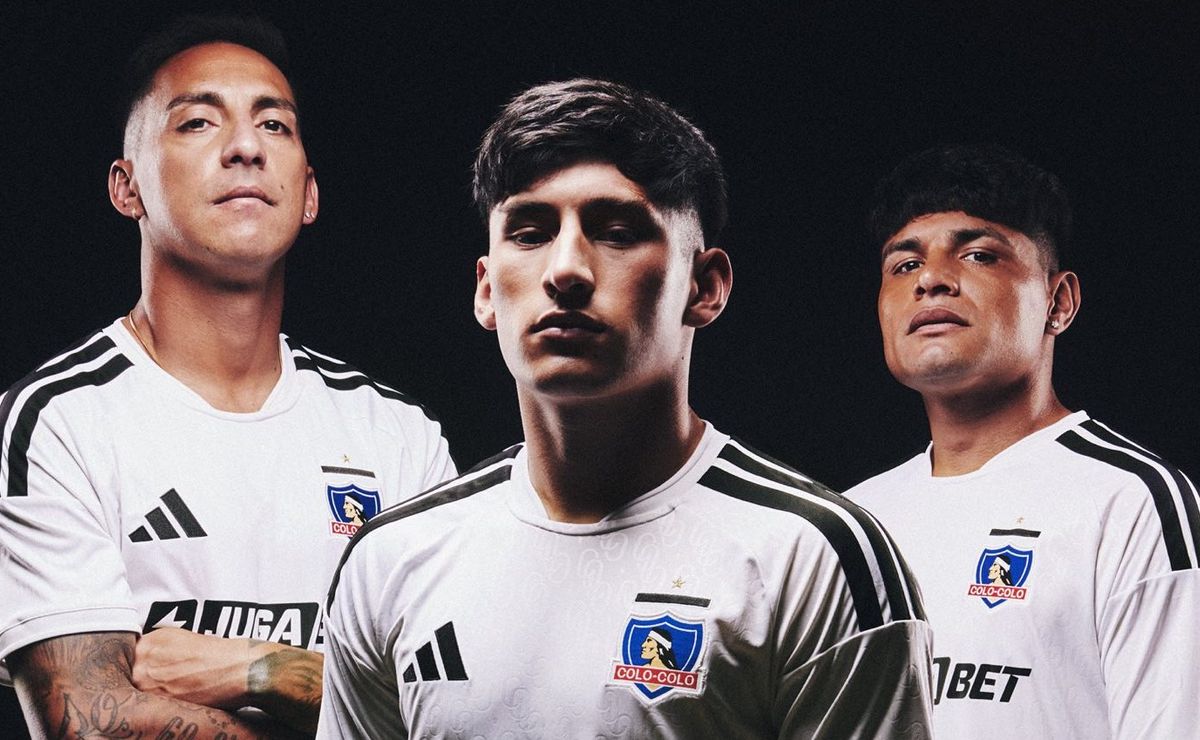 Con números y auspicios: así se ve la nueva camiseta de Colo Colo para ...