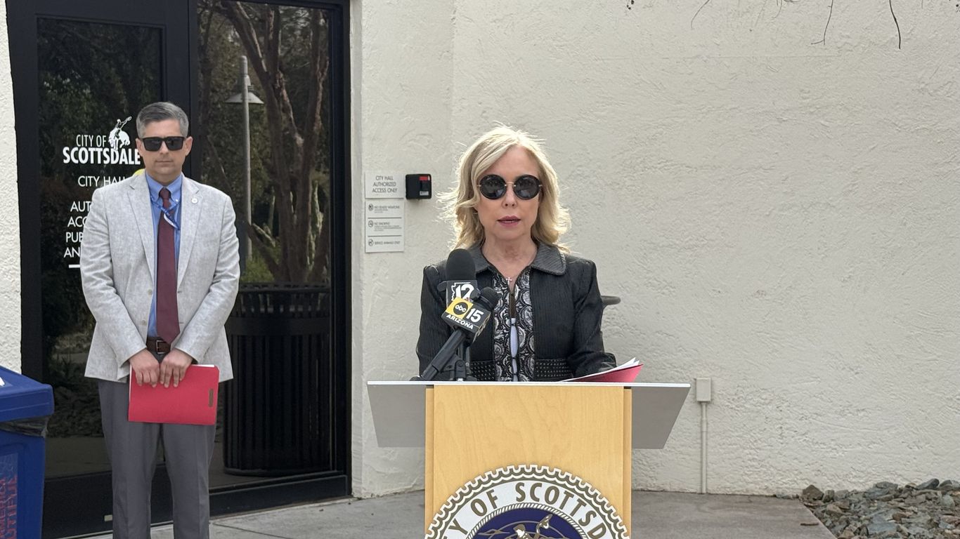 Scottsdale mayor blasts city manager over aide's suspension and demands ...
