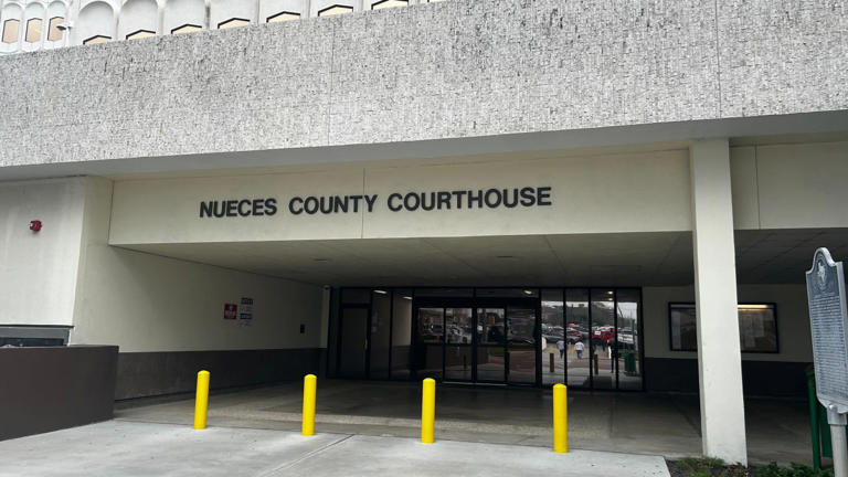 Not guilty: Jury returns verdict in trial of former Uvalde CISD officer ...