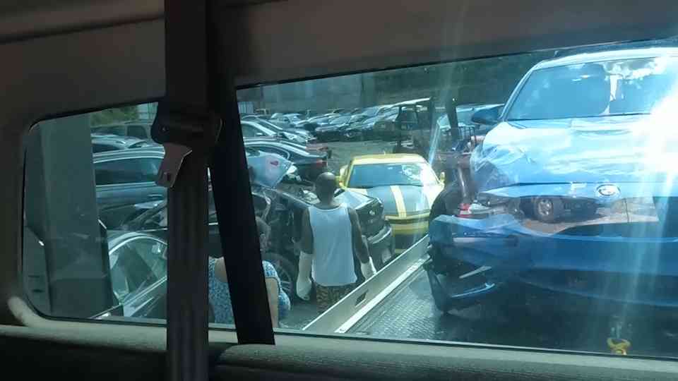 They had to cut the roof off – towtrucker describes the wreck nobody ...