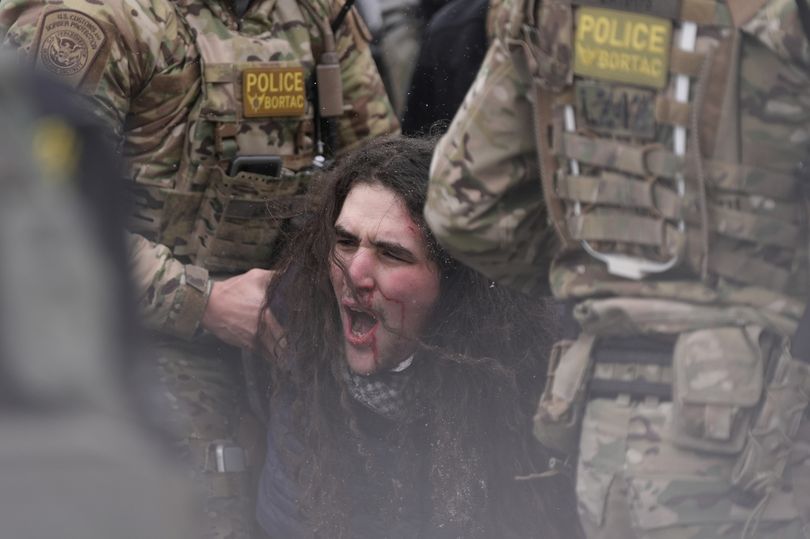 Court allows ICE to use tear gas against protesters in Minnesota as ...