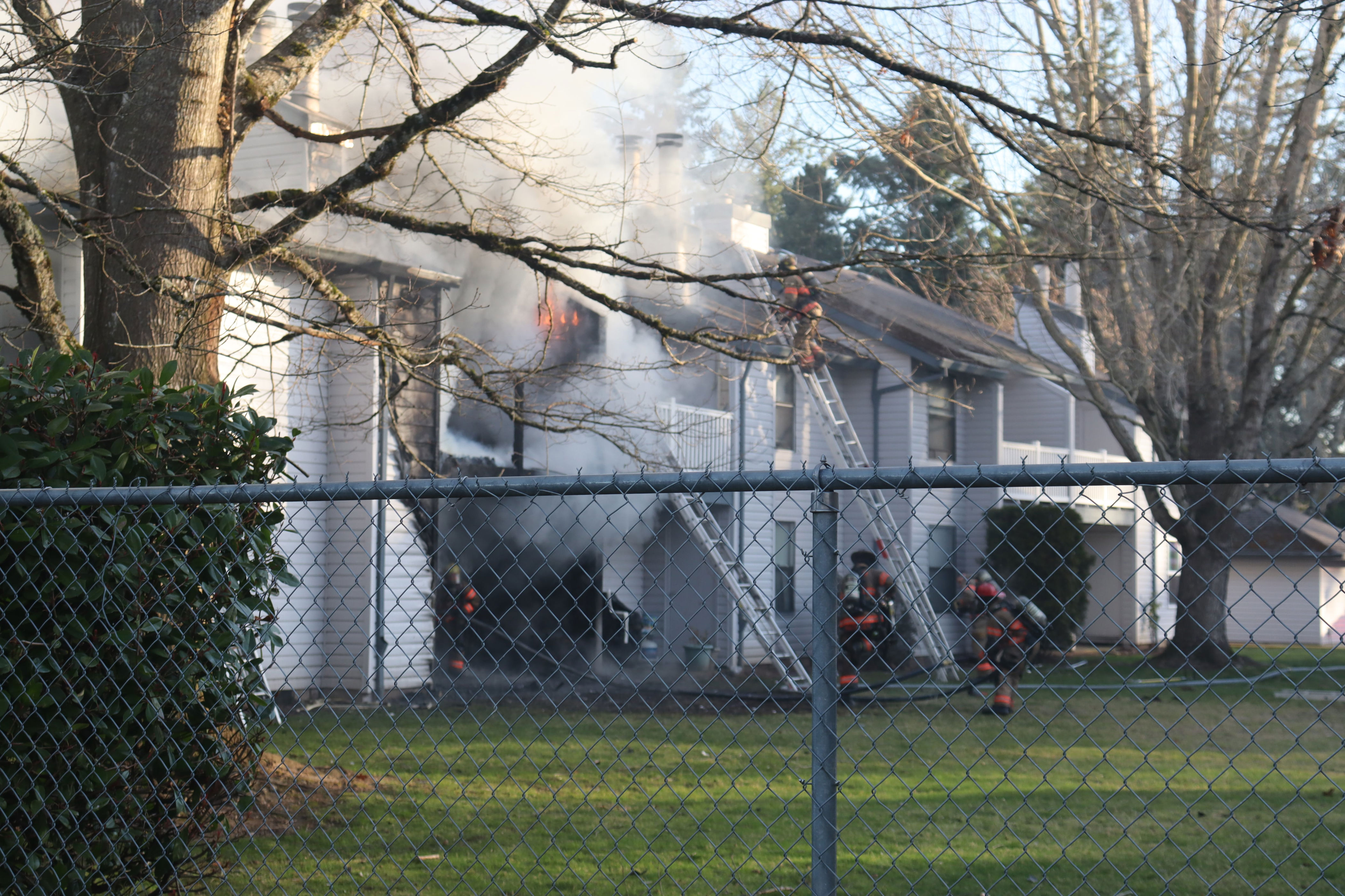 Two-alarm fire damages apartment complex in Gresham