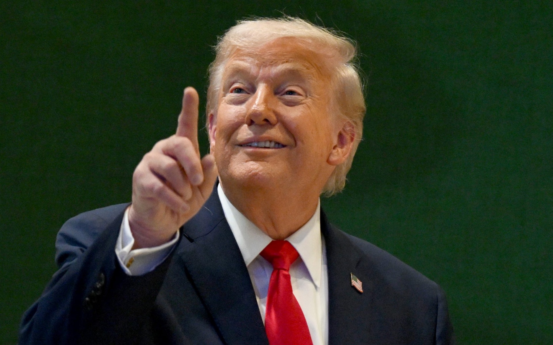 Trump strikes Greenland deal