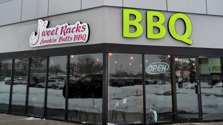 Sweet Racks & Smokin’ Butts BBQ food truck opening Grandville restaurant