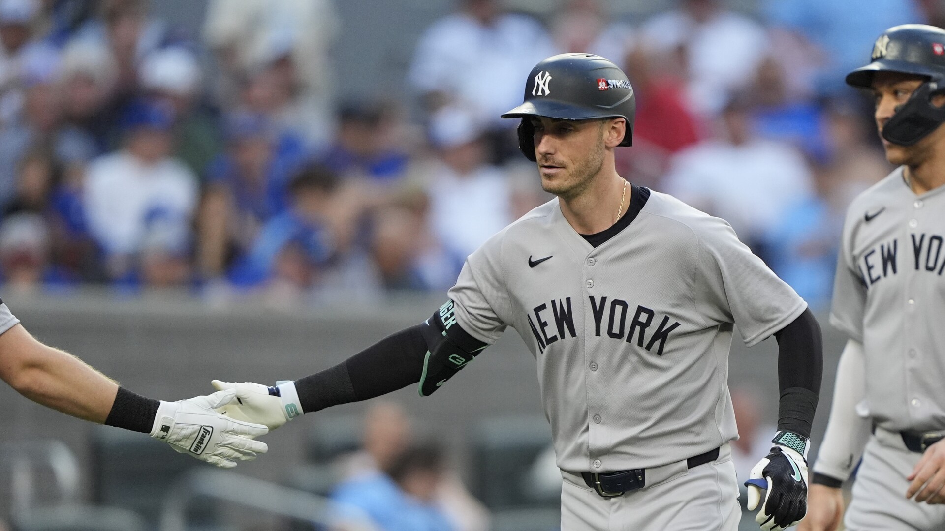Report: Cody Bellinger stays with the Yankees, agrees to 5-year, $162.5 ...