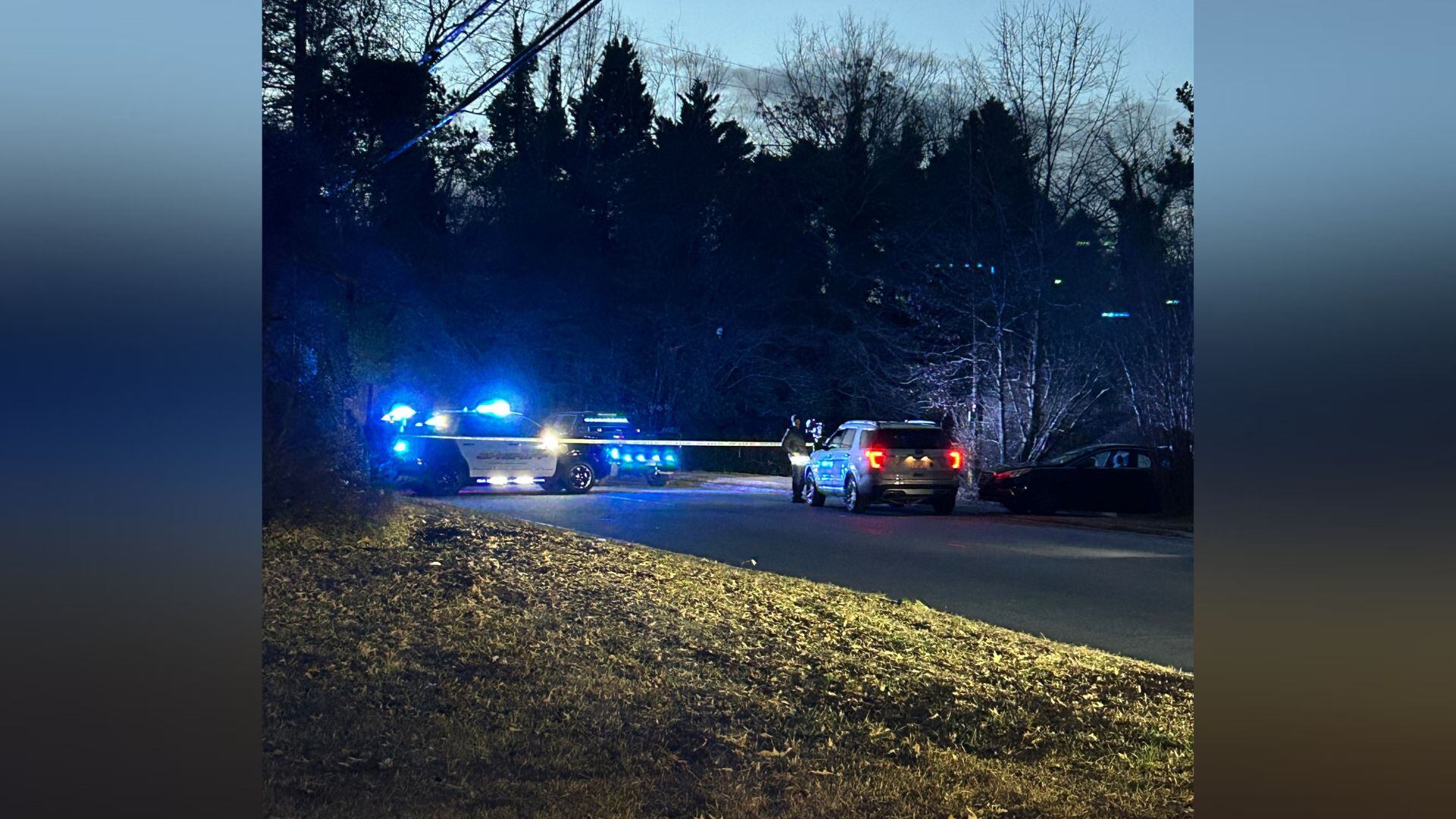 Man dies after shooting at authorities while refusing eviction, DeKalb ...