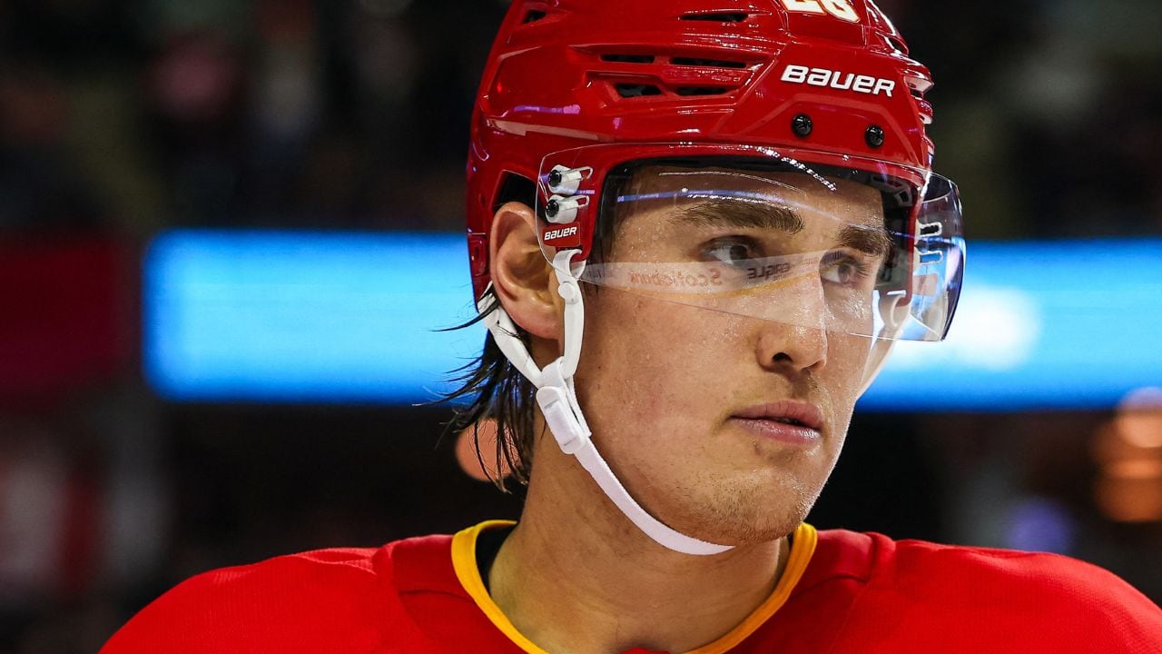 New Flames defenceman Zach Whitecloud inspires young Indigenous hockey ...