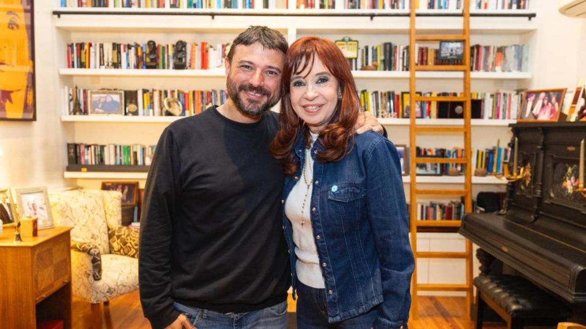 Juan Grabois visitó a Cristina Kirchner, exigió su indulto y aseguró ...