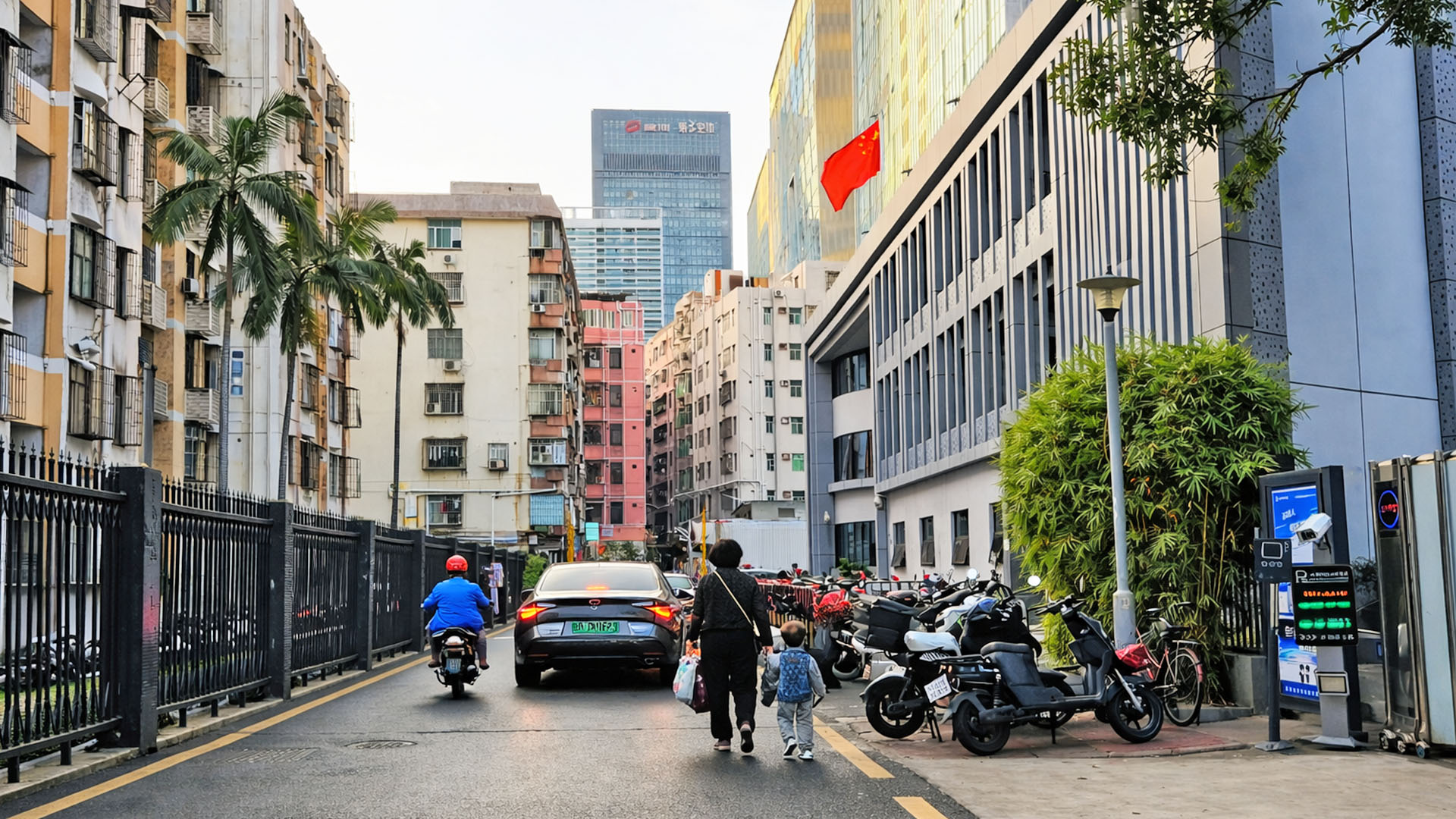 Walking through a hidden Shenzhen street