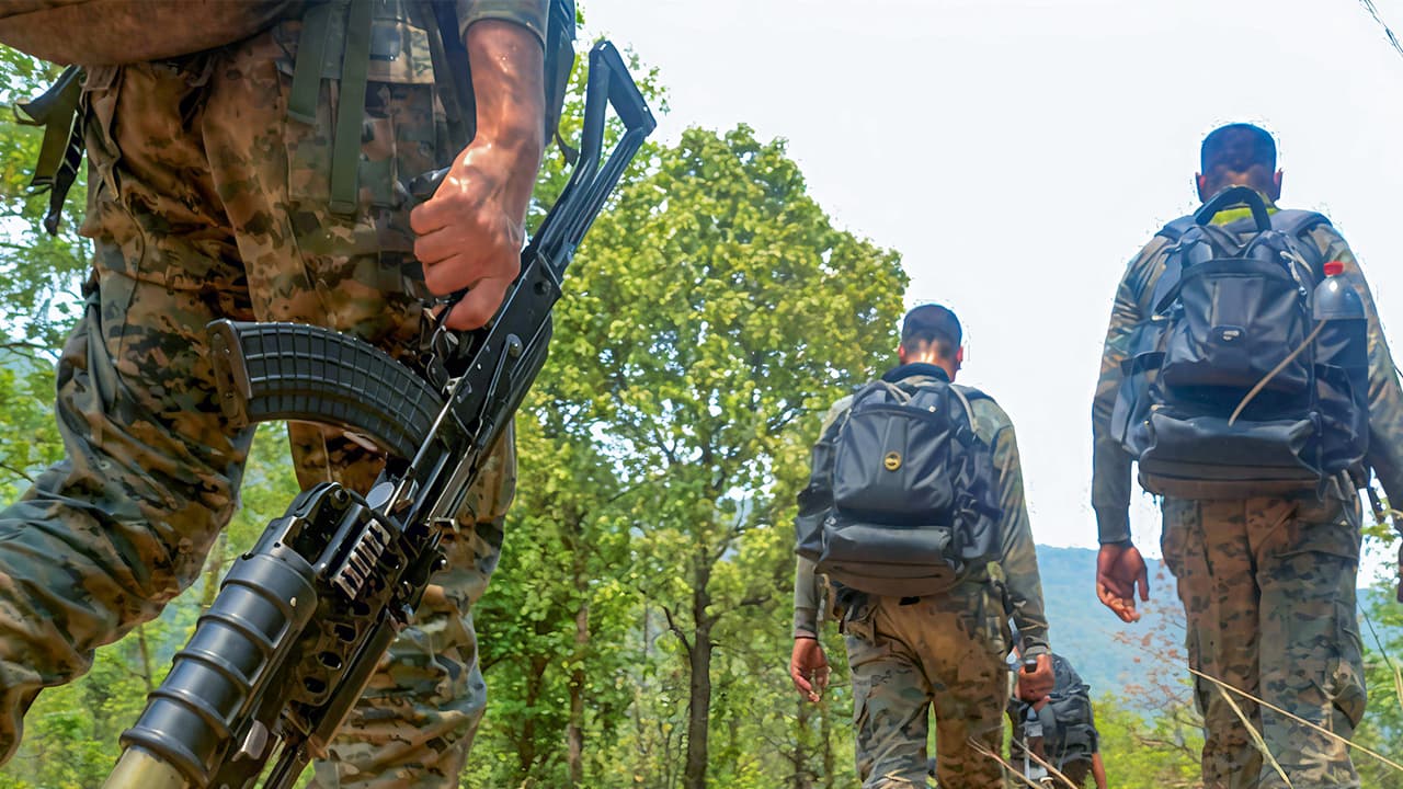 Jharkhand: Encounter underway in Chaibasa; 6 Naxals killed earlier