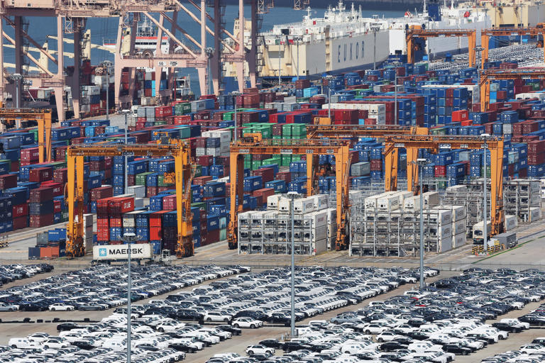 South Korea’s growth gap hits post-crisis high