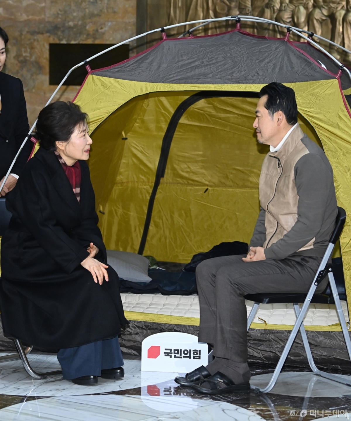 정치적 갈등과 경제적 상승세, 대한민국의 현재 상황