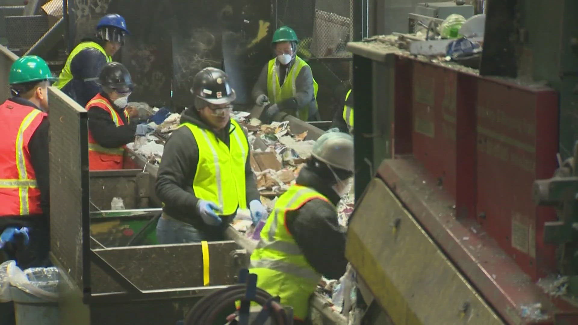Washington state lawmakers consider 10-cent bottle fee to boost recycling