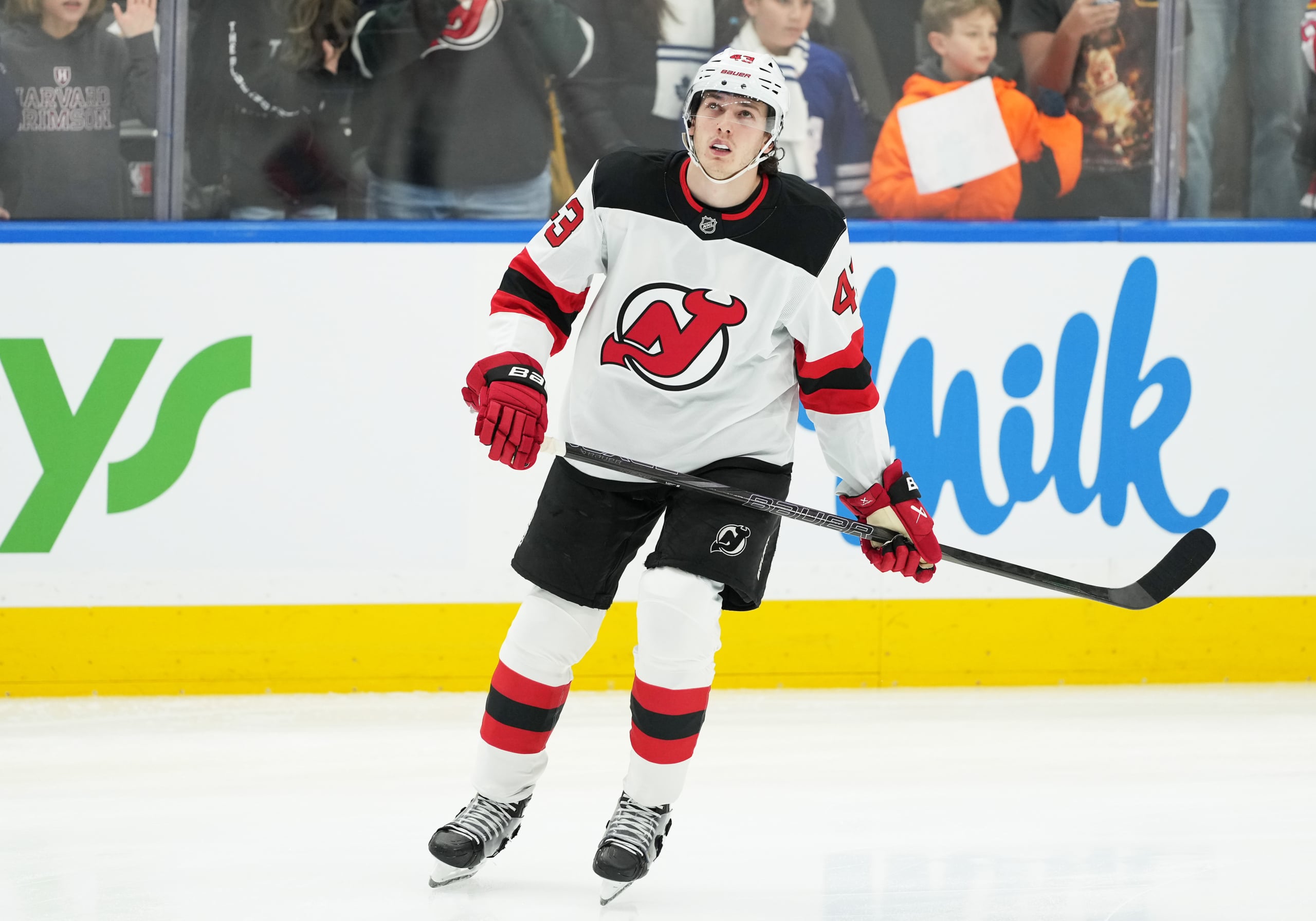 Here’s the latest on the Devils’ Luke Hughes injury<br>