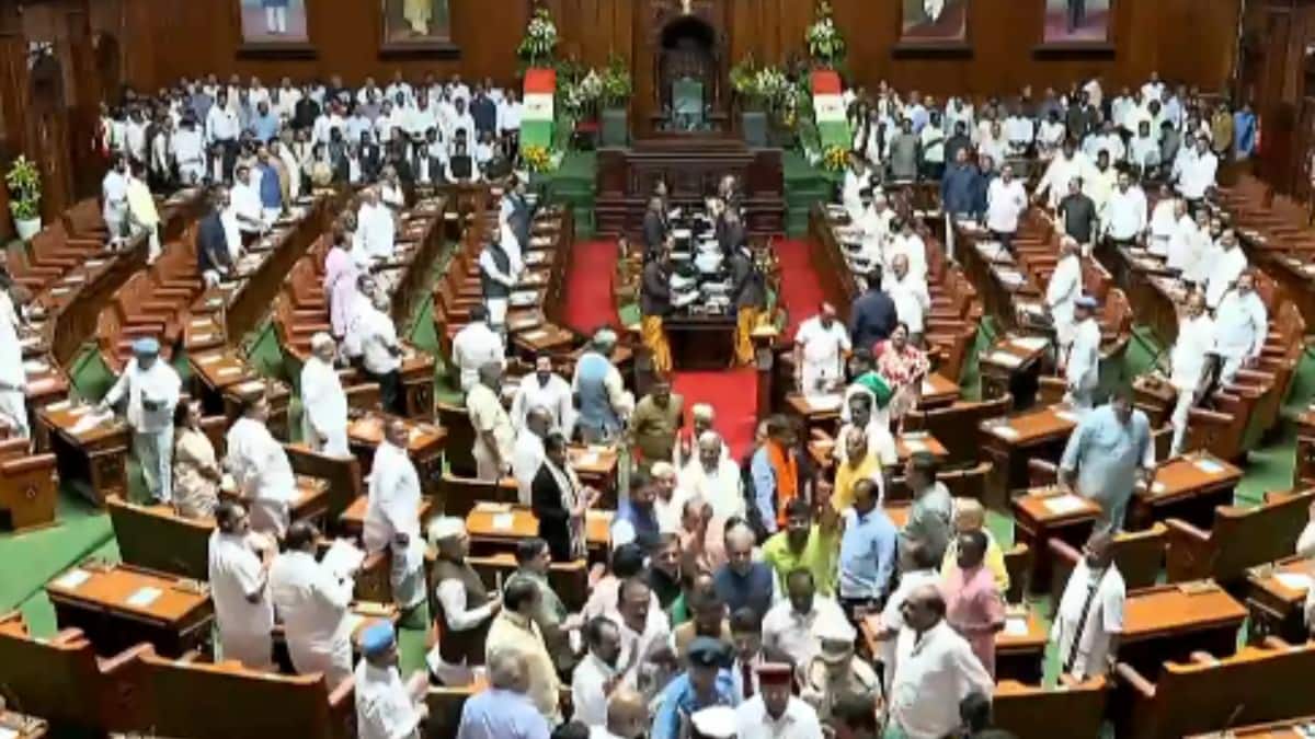 High drama in Karnataka Assembly; governor reads only opening lines of ...