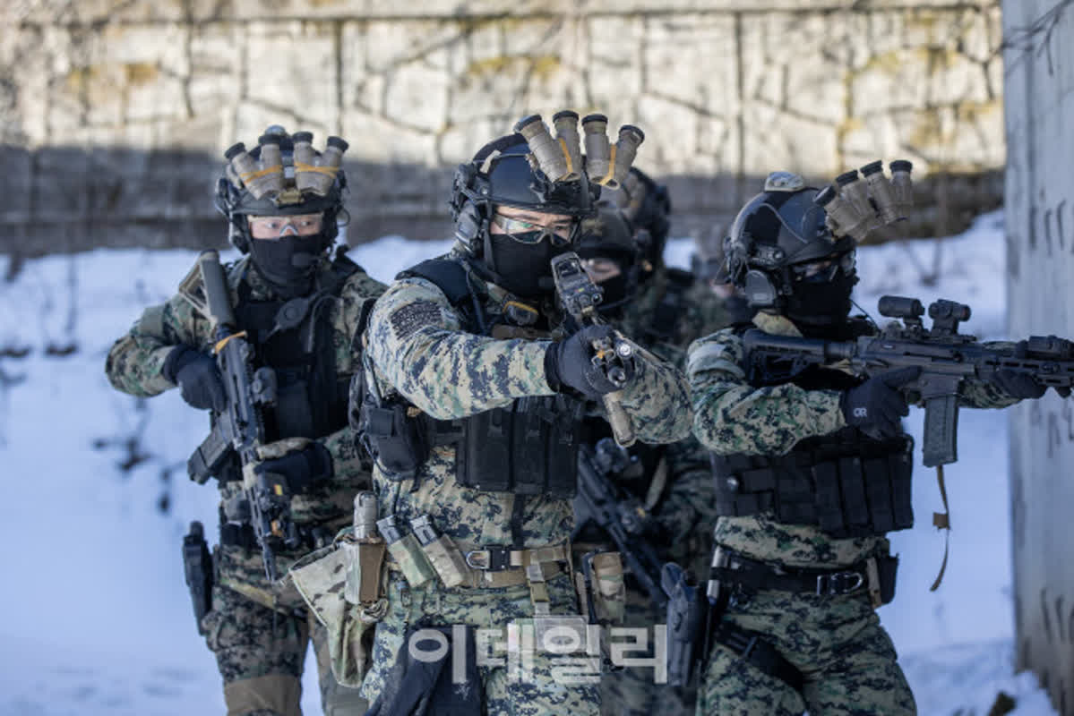 특전사, 설한지 극복훈련…체감 -30도서 11박 12일 동계 특수작전