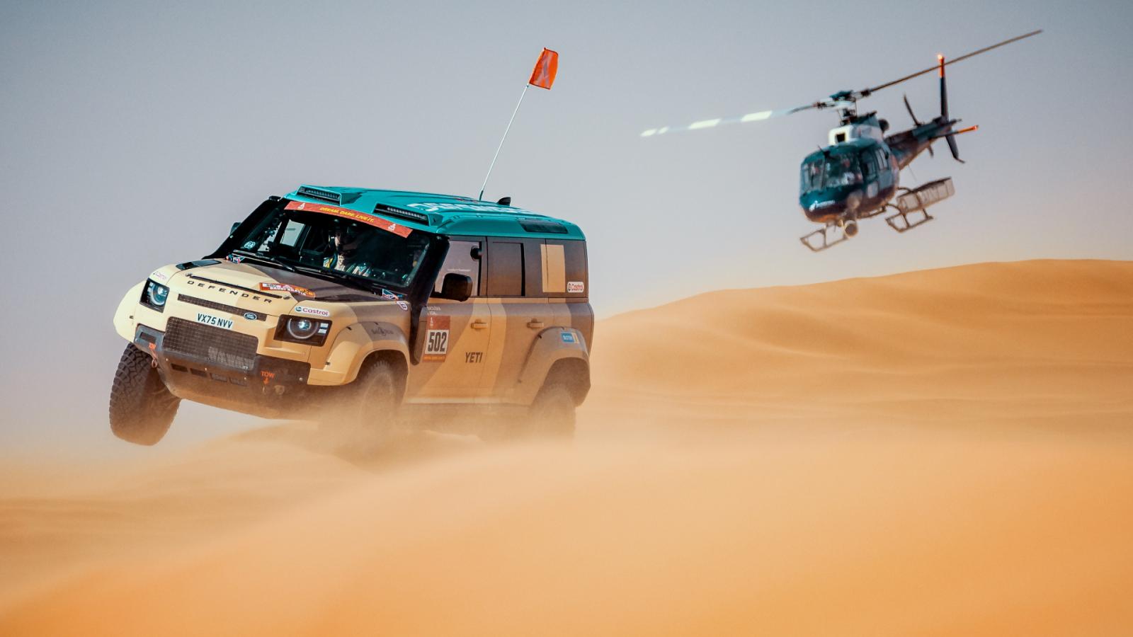 Defender Rally: Ιστορική πρώτη νίκη στο Ντακάρ για τη Land Rover