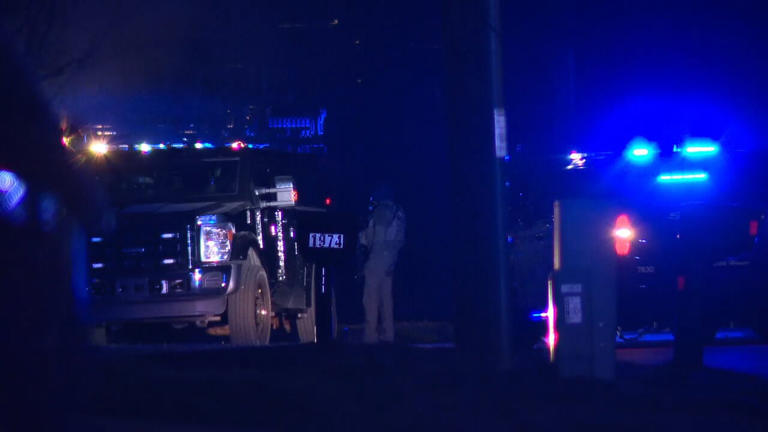 Man dies after eviction attempt turns into hours-long SWAT standoff in ...