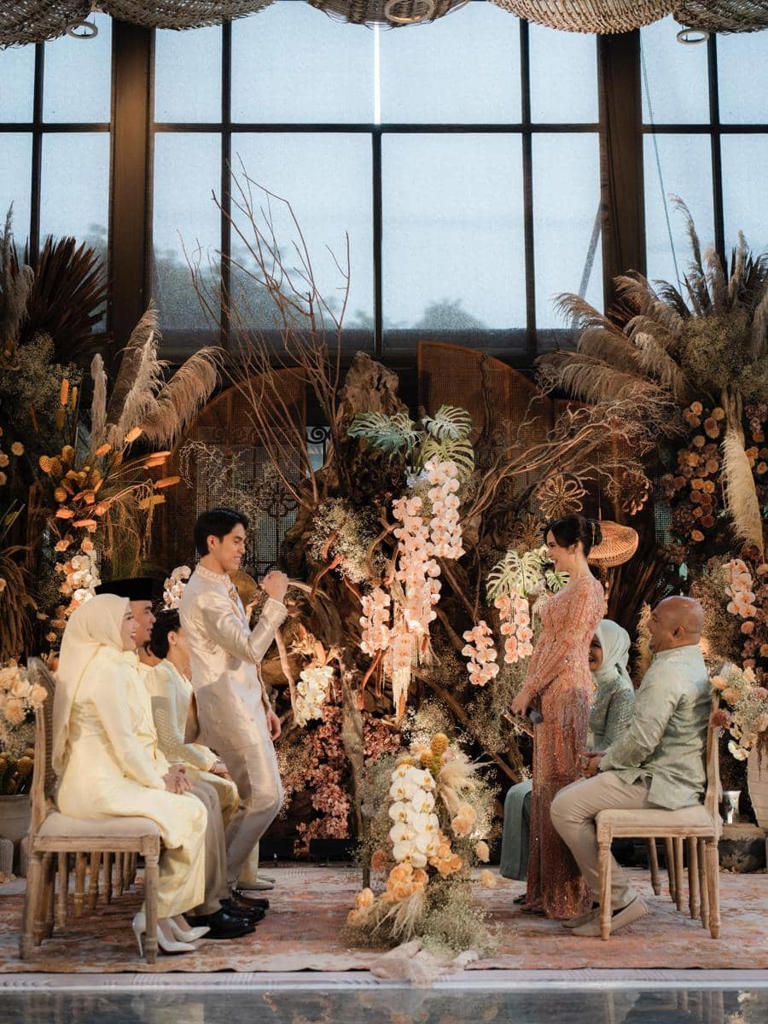 Keluarga di Lamaran El Rumi dan Syifa Hadju (instagram.com/elelrumi)