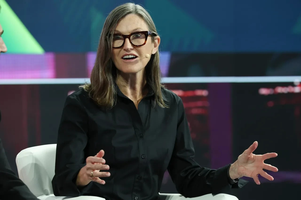 Cathie Wood buys the Netflix dip as shares slide on WBD deal jitters