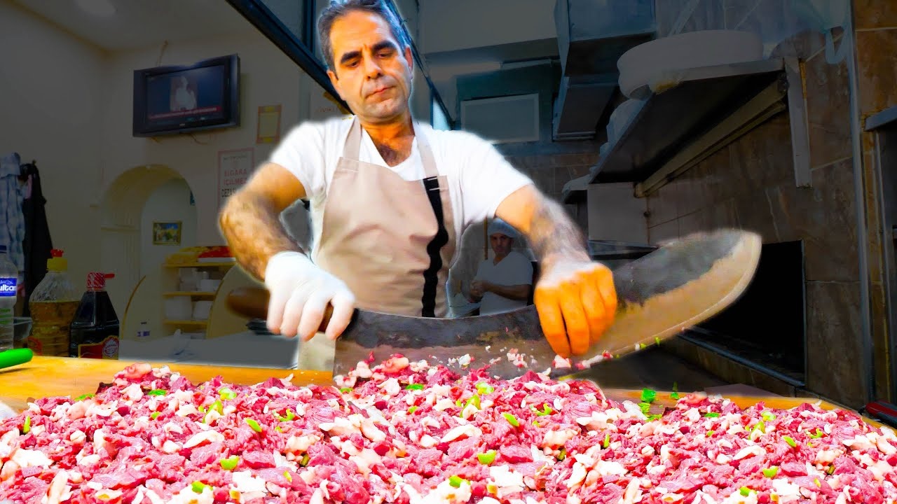 Heat, knives, and timing shape Istanbul’s kebab culture
