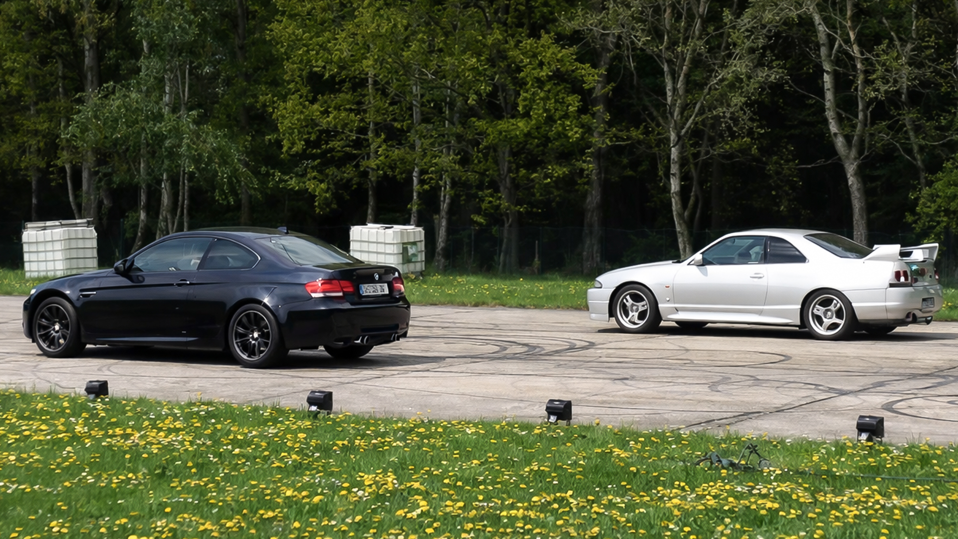 BMW M3 E92 battles Nissan Skyline in acceleration test