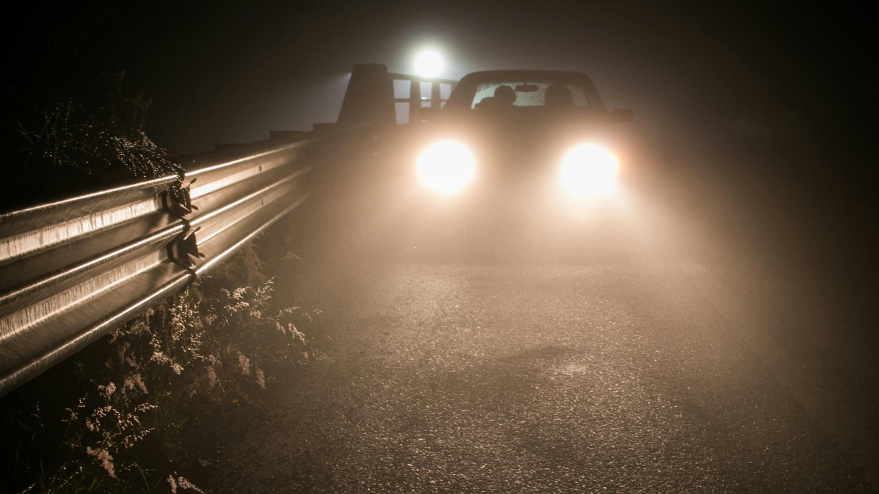 Drivers are striking back at blinding headlights as this cheap hack ...