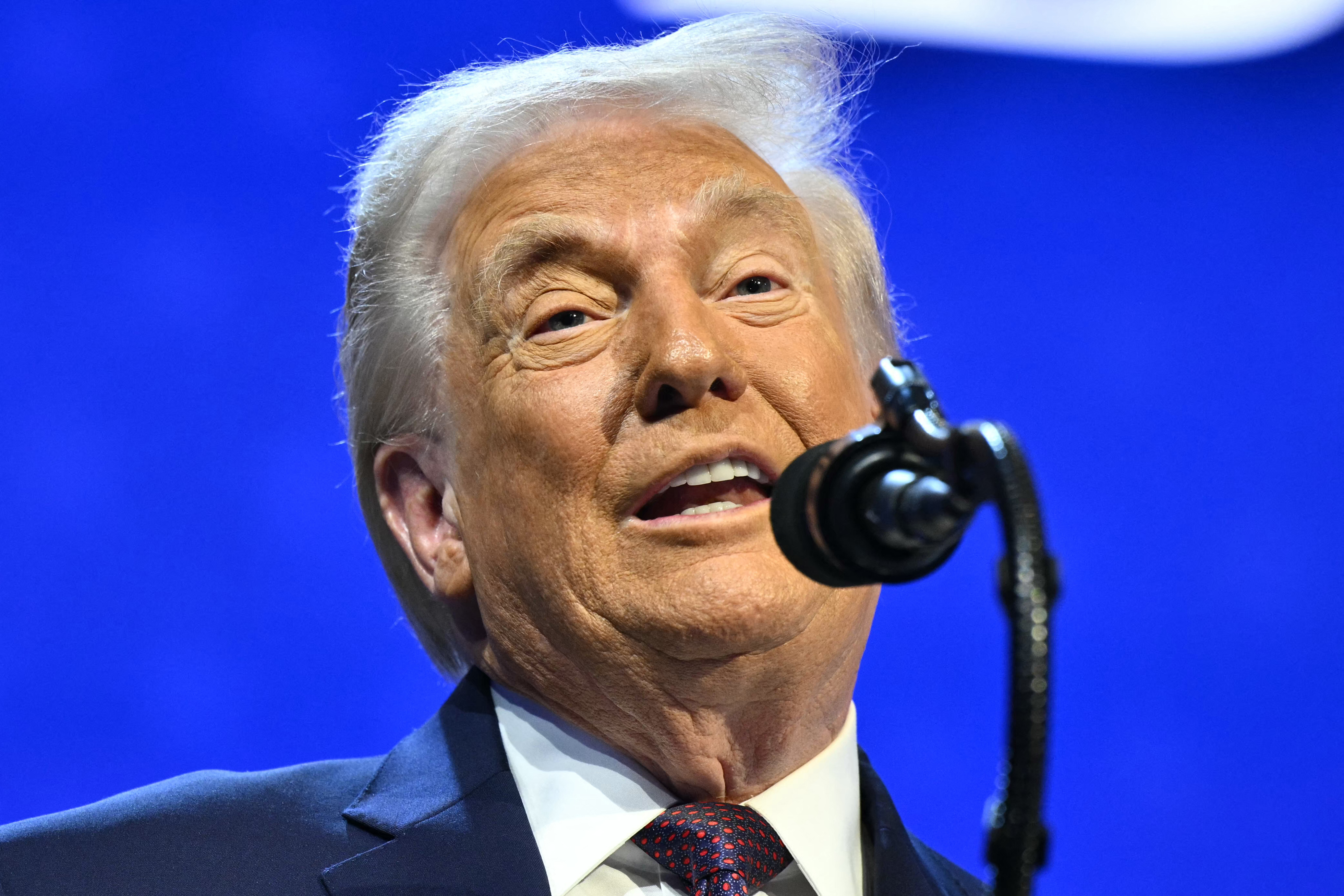 Trump and the FCC plan to radically reshape late-night TV<br>