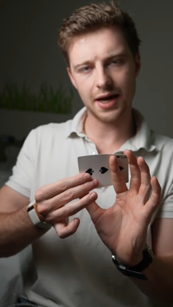 Instant color changing card trick