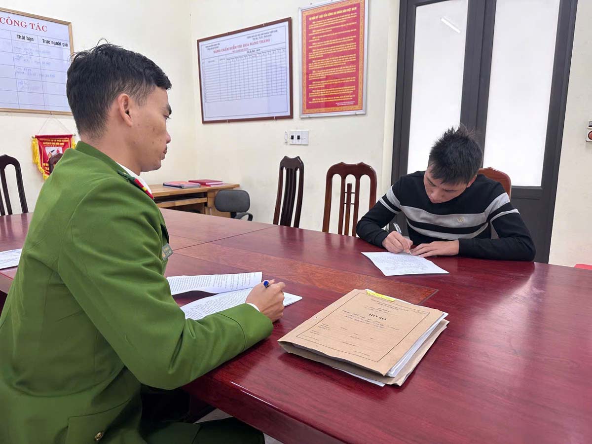 Đánh bạc qua mạng, nam thanh niên ở Hưng Yên bị bắt tạm giam