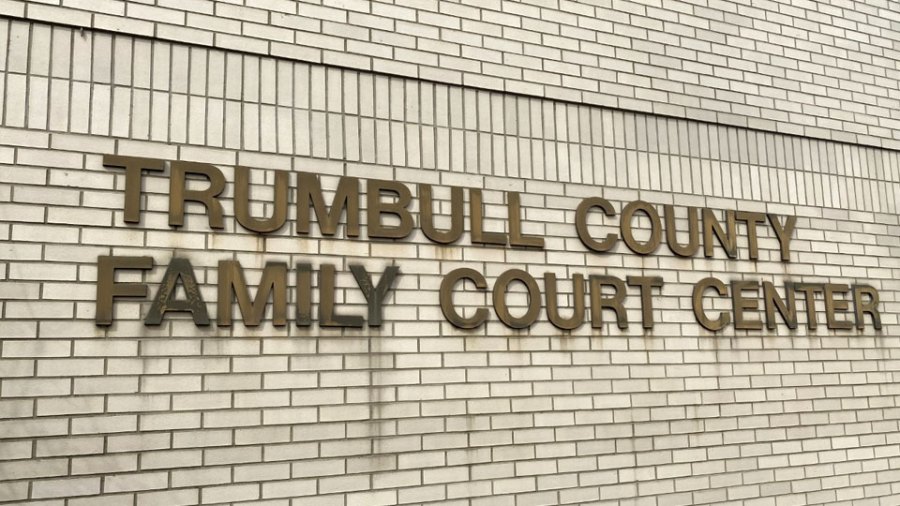 City shutting off water, court closed due to water main break in Warren