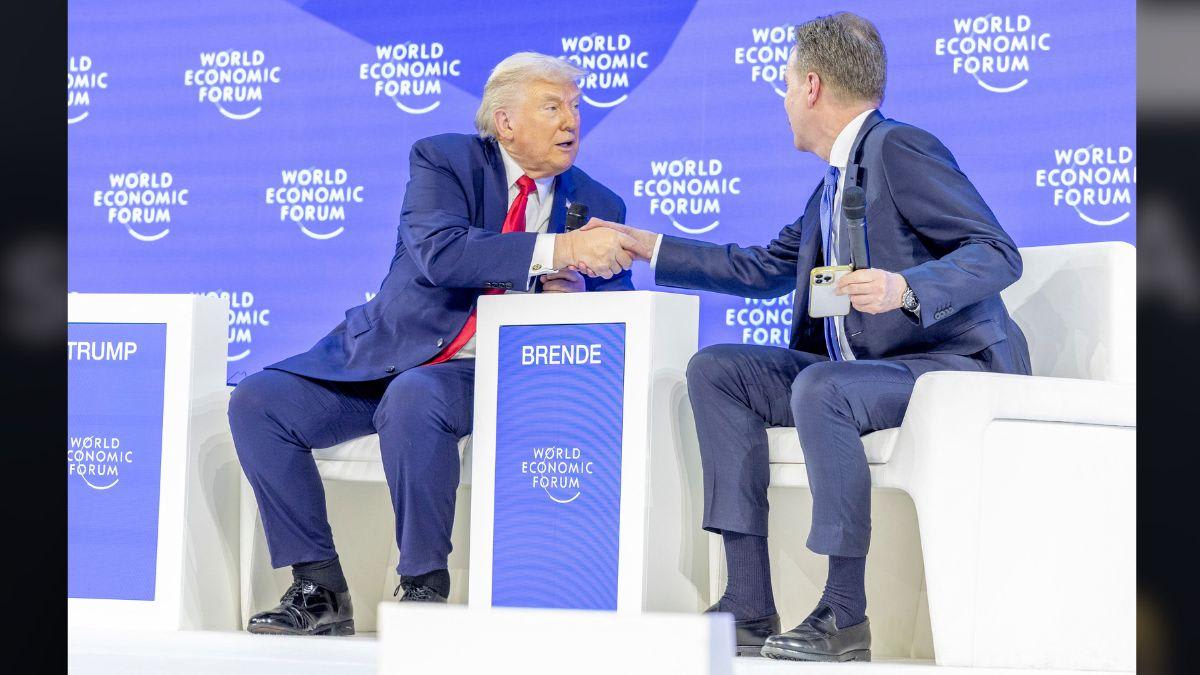 The president was diagnosed with chronic venous insufficiency, which caused swollen ankles.smega