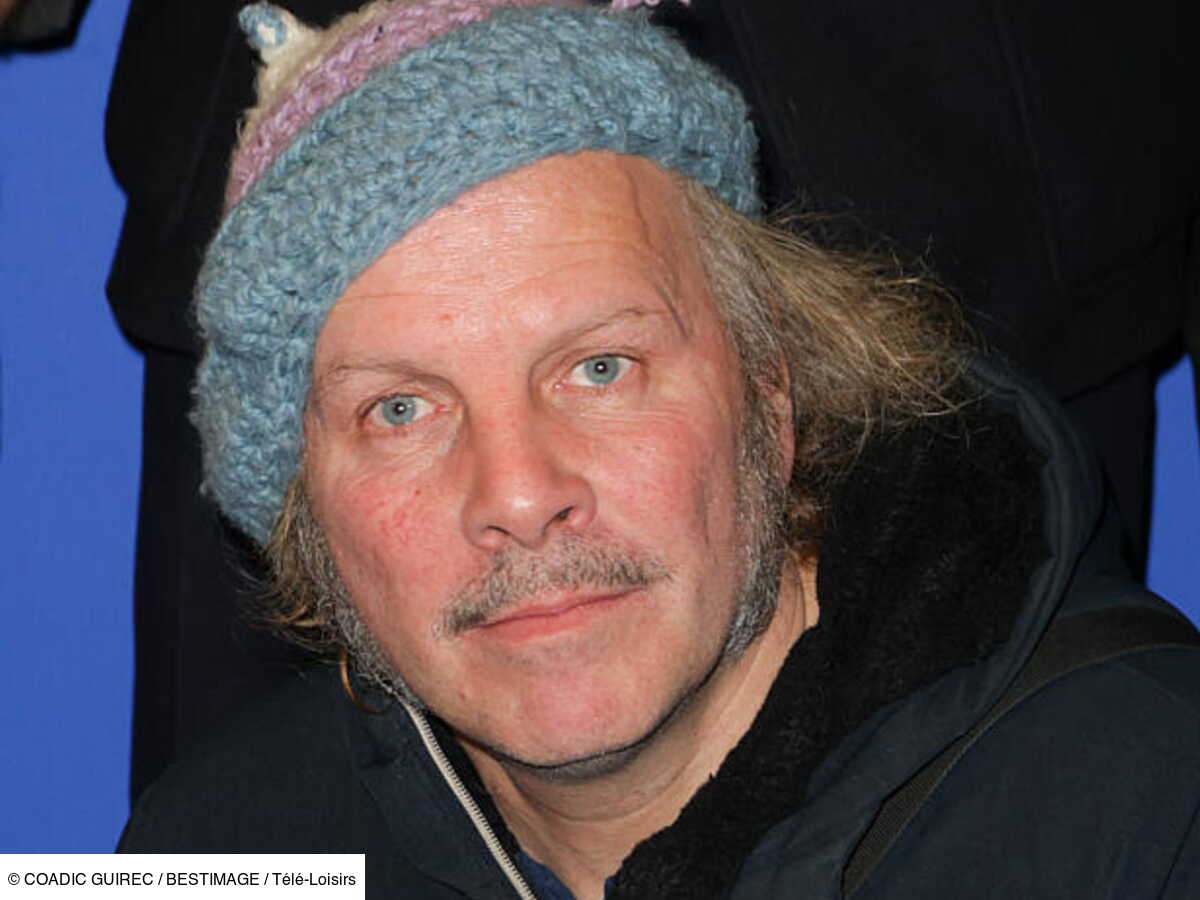 philippe-katerine-s-affiche-la-fashion-week-sans-julie-depardieu-mais
