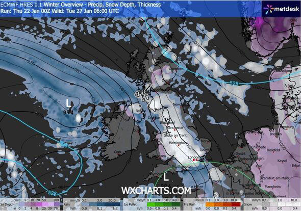 Huge 625-mile UK snow bomb on Tuesday as far south as London, Sussex ...