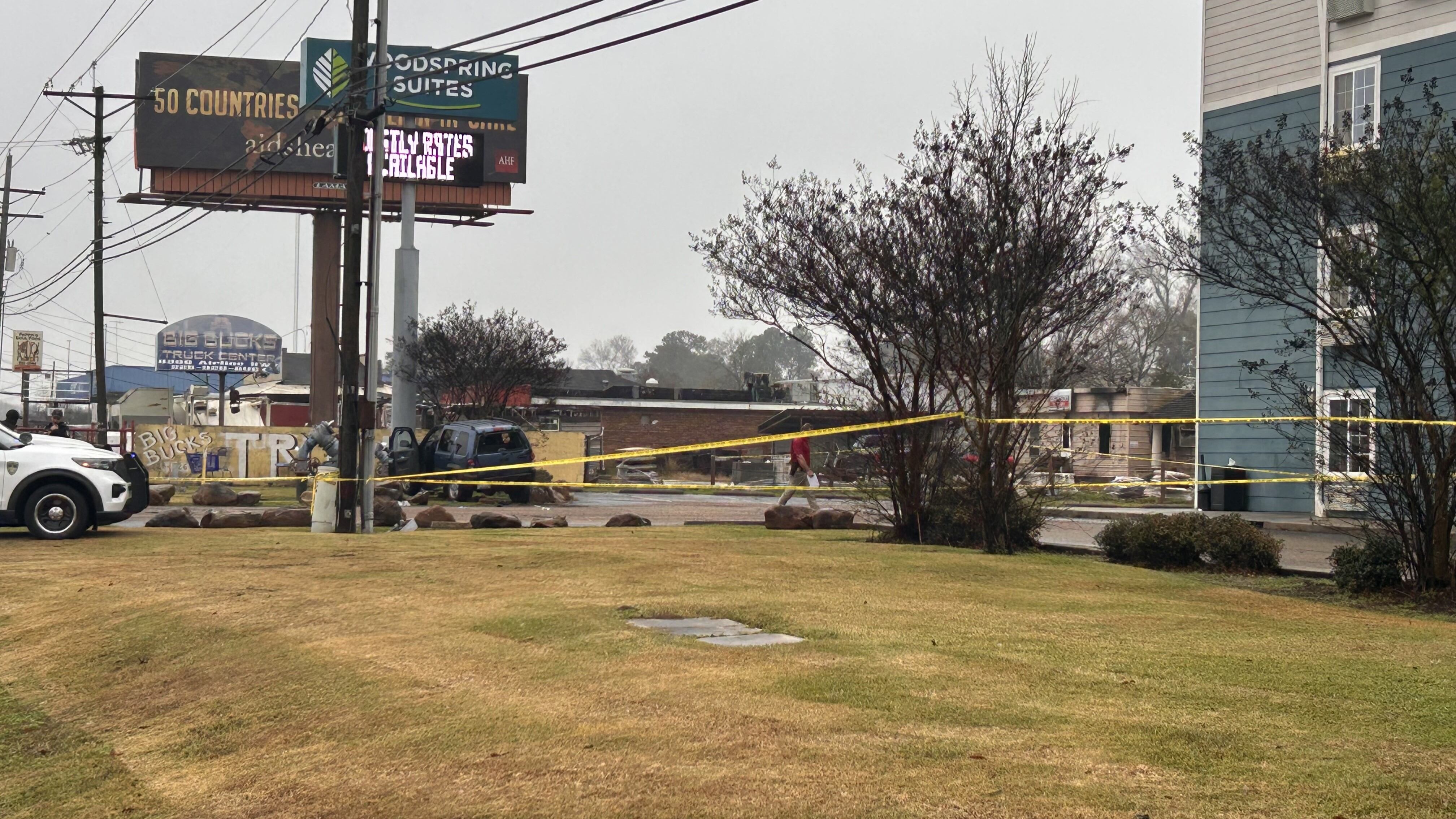 Man dies after being found shot in vehicle Thursday morning