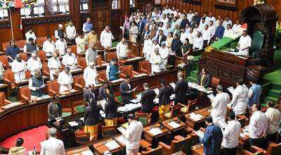 High drama in Karnataka Assembly; GOV refuses to read state govt speech