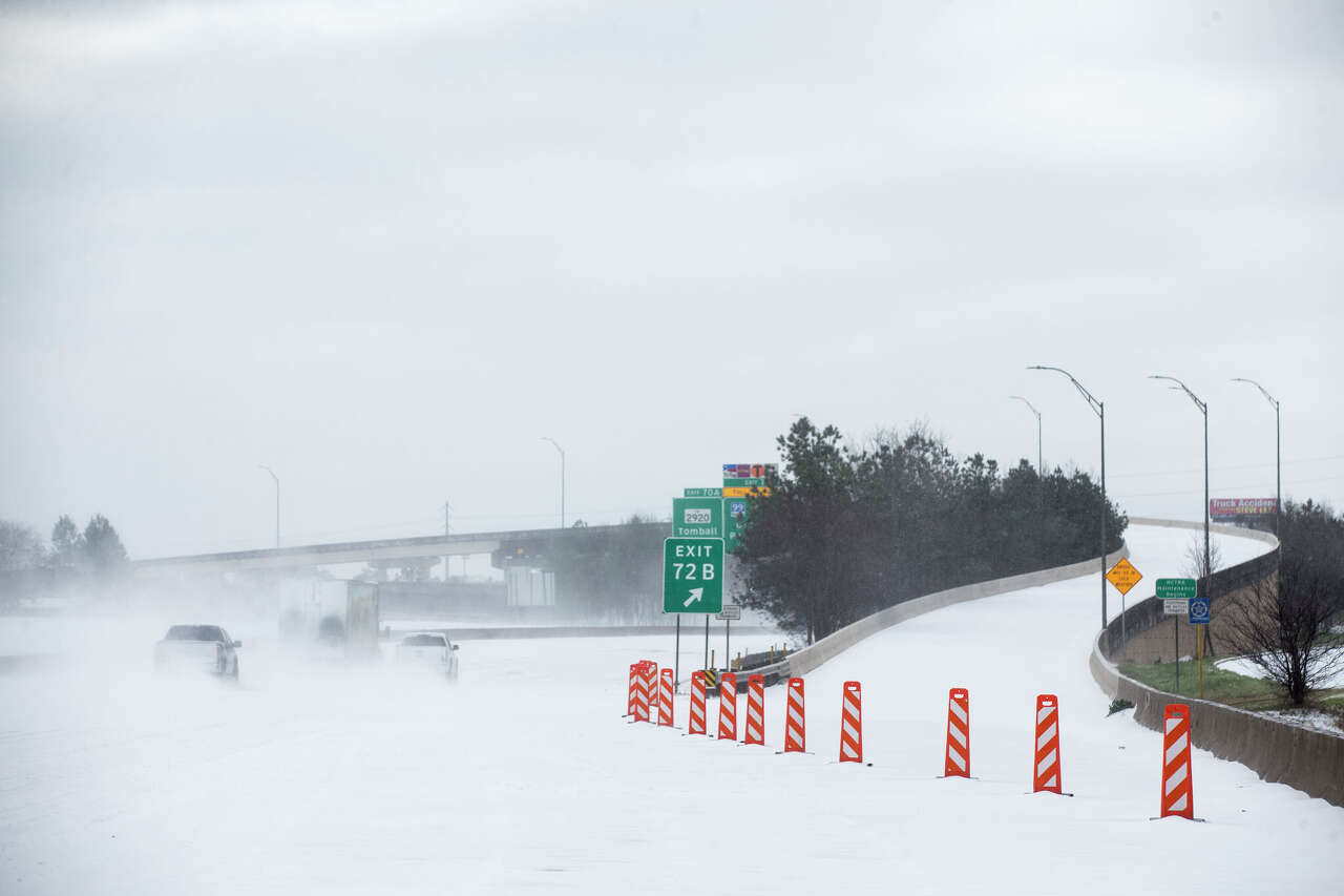 'Biggest threat is the cold': Latest forecast for Houston's weekend icy ...