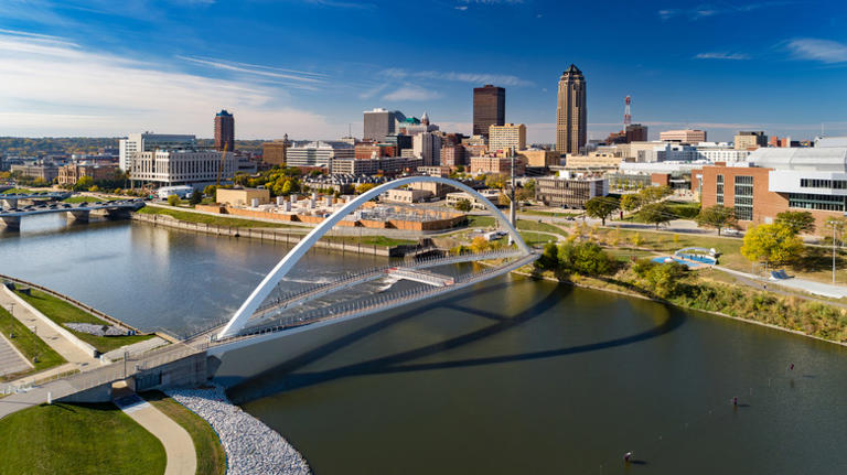 The 12 best places for a retiree with no savings