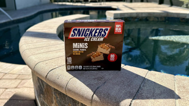 Review: Snickers ice cream minis may become your favorite freezer treat