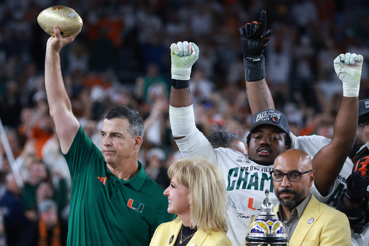 Miami Hurricanes land potential replacement for Rueben Bain, Jr. in the transfer portal from SEC school<br><br>