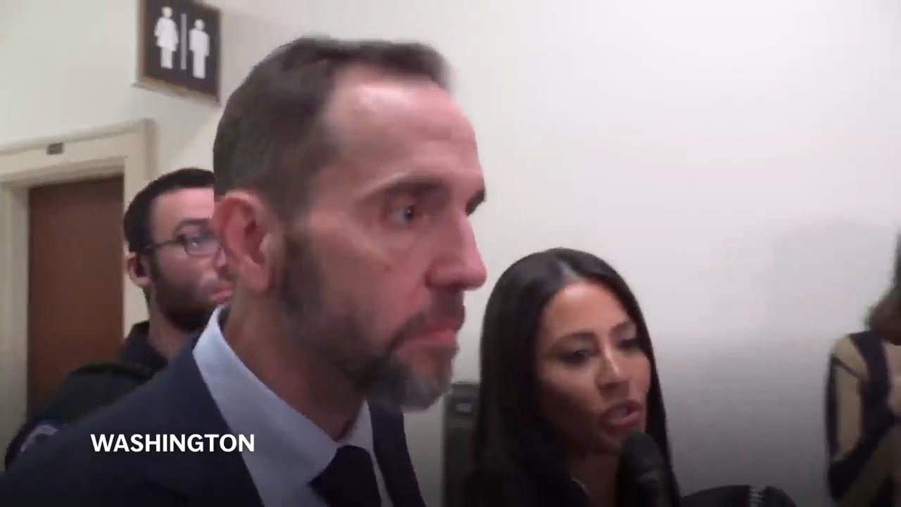 Jack Smith ignores reporters' questions after testifying before Congress