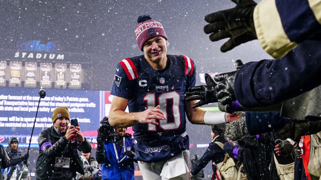 patriots-vs-texans-playoff-game-shatters-espn-ratings-record