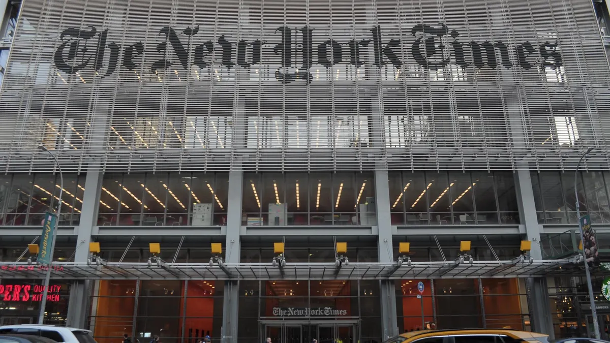 Trump arremete contra el New York Times tras una encuesta desfavorable ...